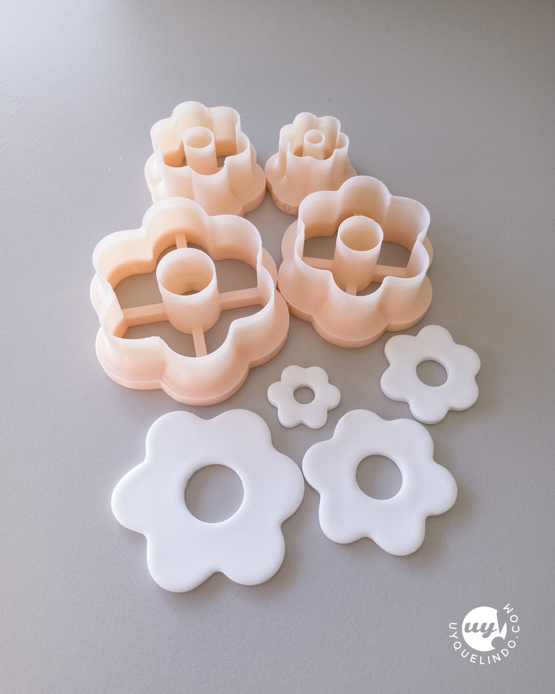 Set de cortadores con forma de aro floral